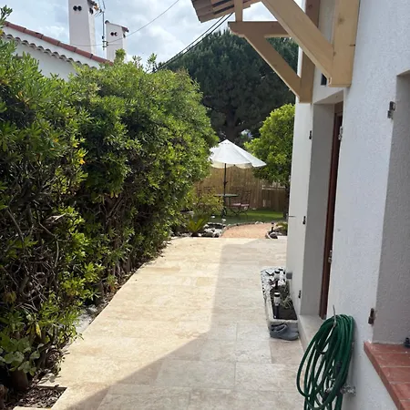 Petite Cosy Vila